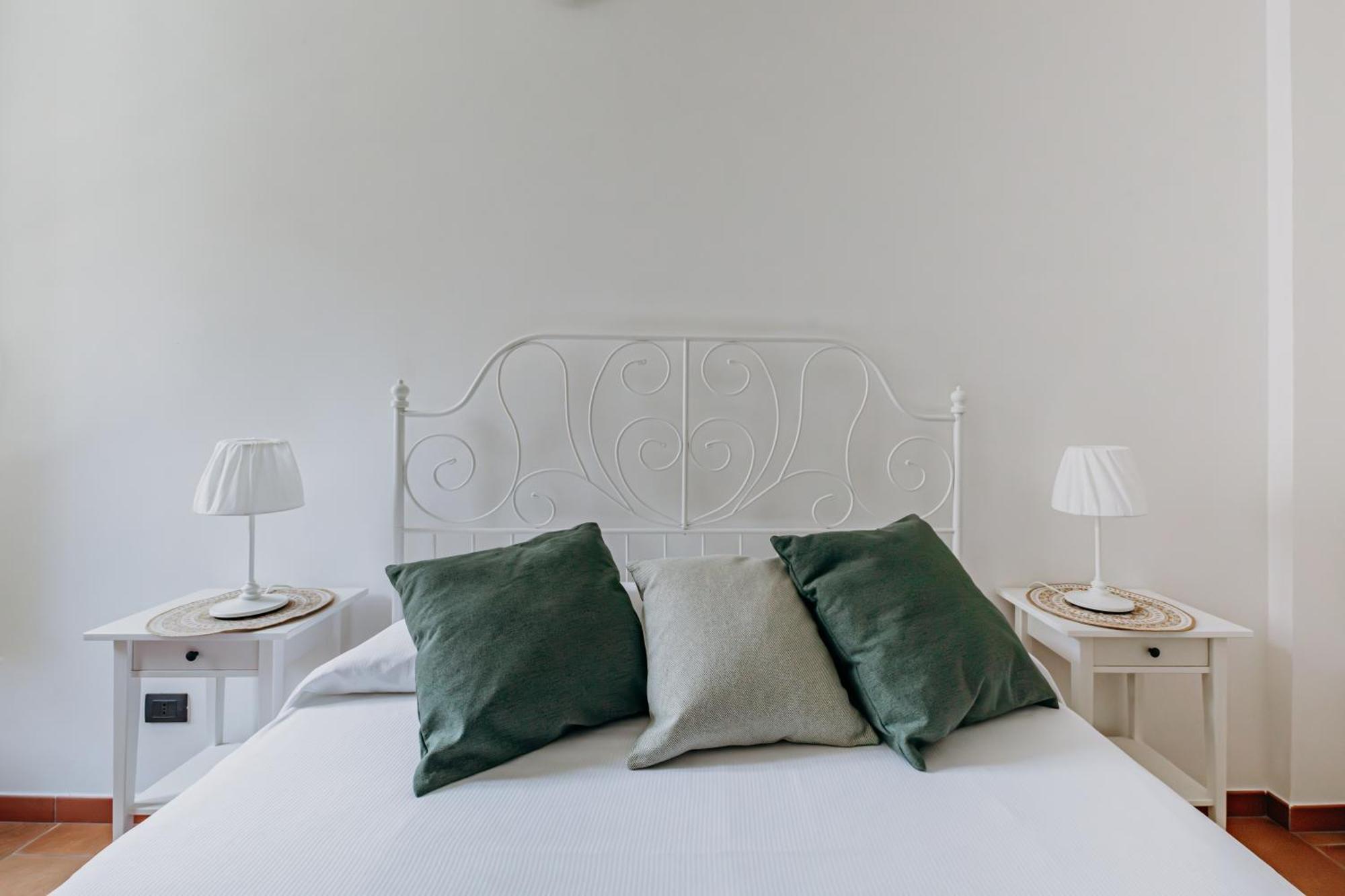 Green Leaves Apartment Syracuse Bagian luar foto