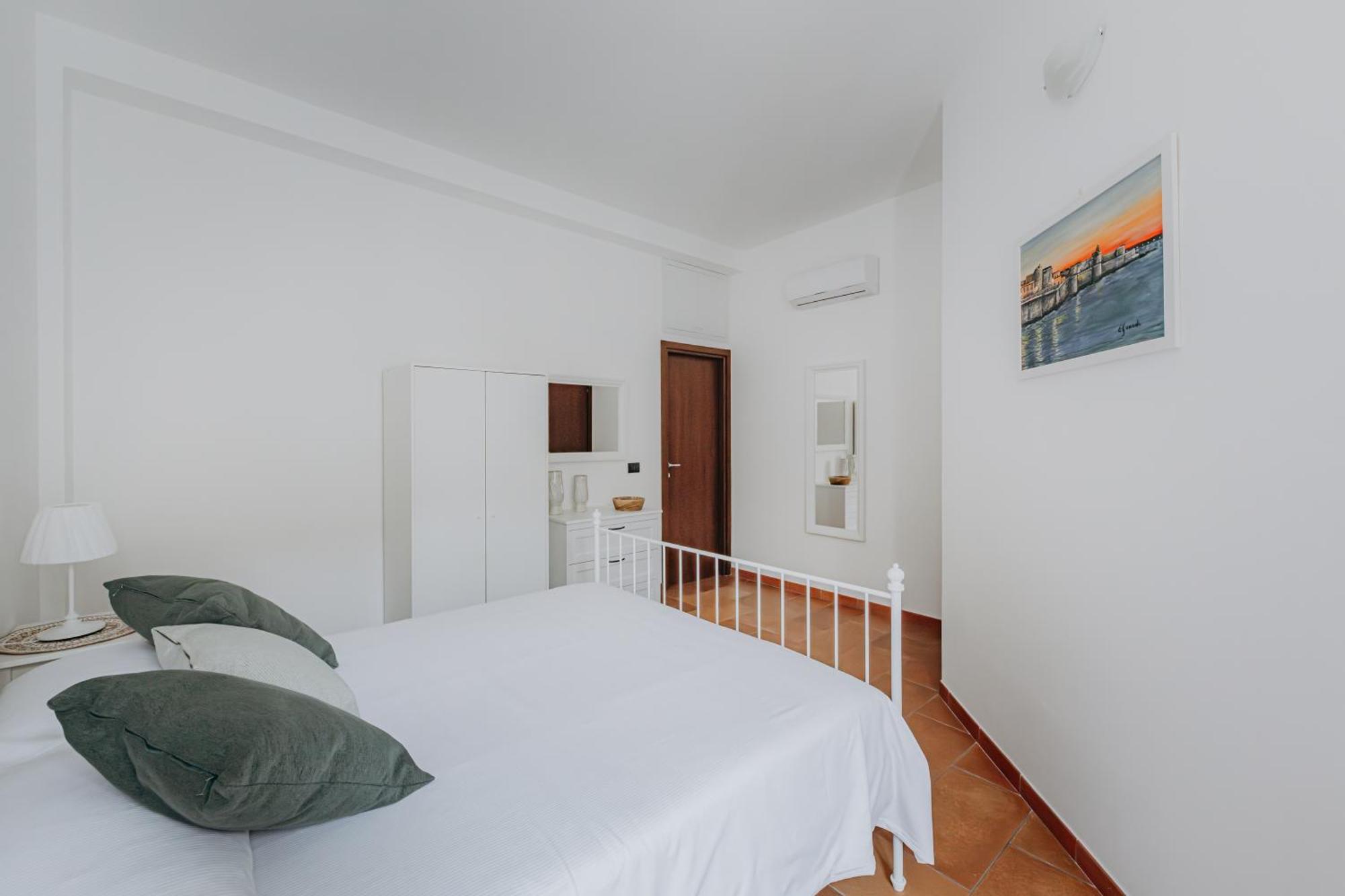 Green Leaves Apartment Syracuse Bagian luar foto